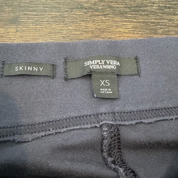 Vera Wang Simply Vara Navy Pull On Pants - Picture 2 of 3